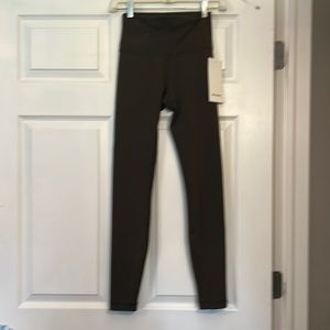 NWT lululemon Wunder Train HR Tight 28”